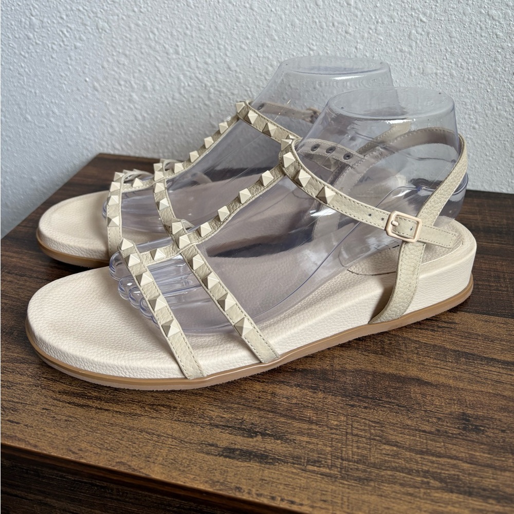 Vaneli Women’s Nelina Sandals